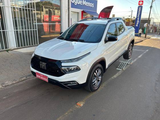 FIAT TORO 1.3 TURBO 270 FLEX FREEDOM AT6 FIAT TORO 1.3 TURBO 270 FLEX FREEDOM AT6